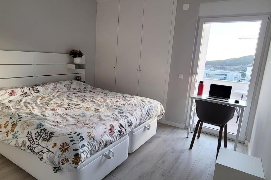 ססימברה *Sea View* New 3 Bedroom Apt With Free Parking מראה חיצוני תמונה